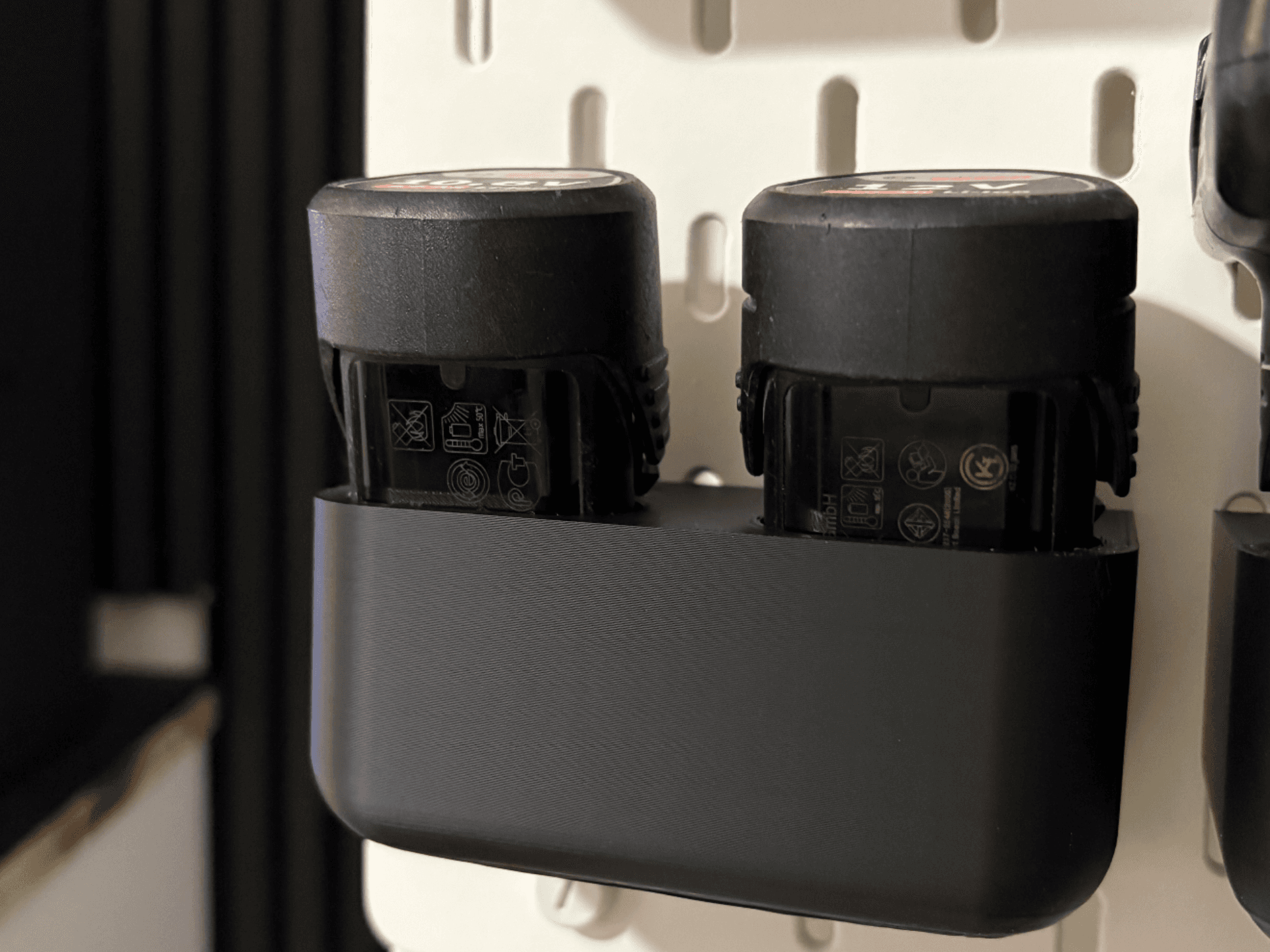 Skadis Batteriehalterung Bosch 12V Duo – 10°